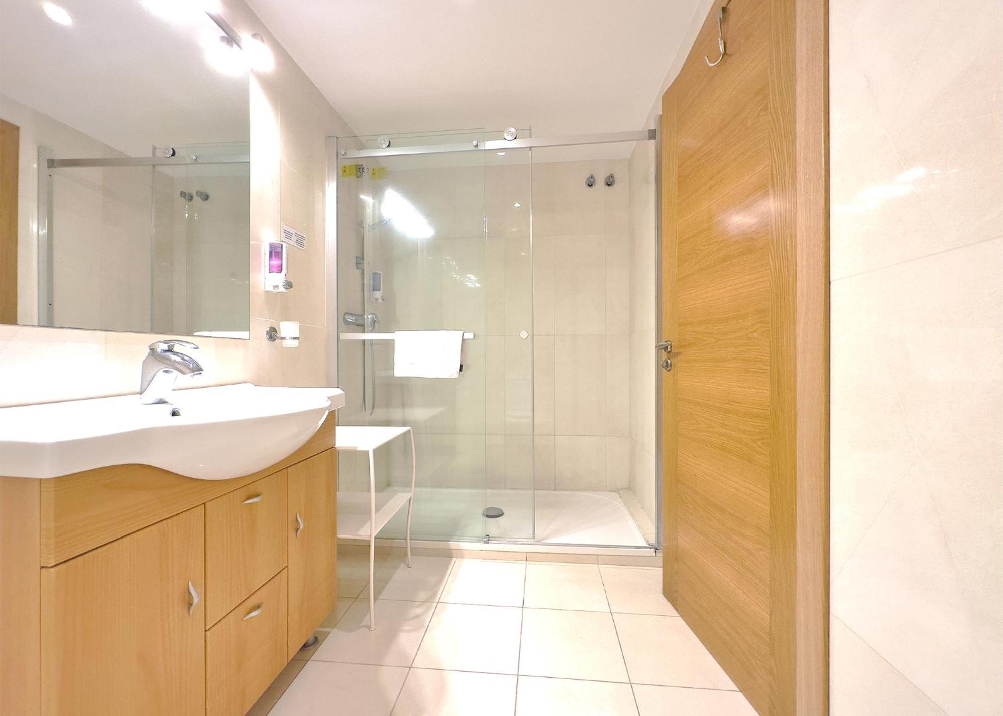 Skol 2a Amazing 2 Bedroom Skol Apartamento